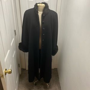 Donnybrook fox trim evening wool coat size 10